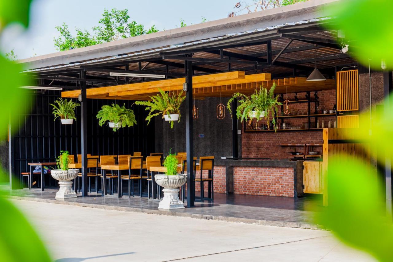 The Sun Resort Ratchaburi Dış mekan fotoğraf