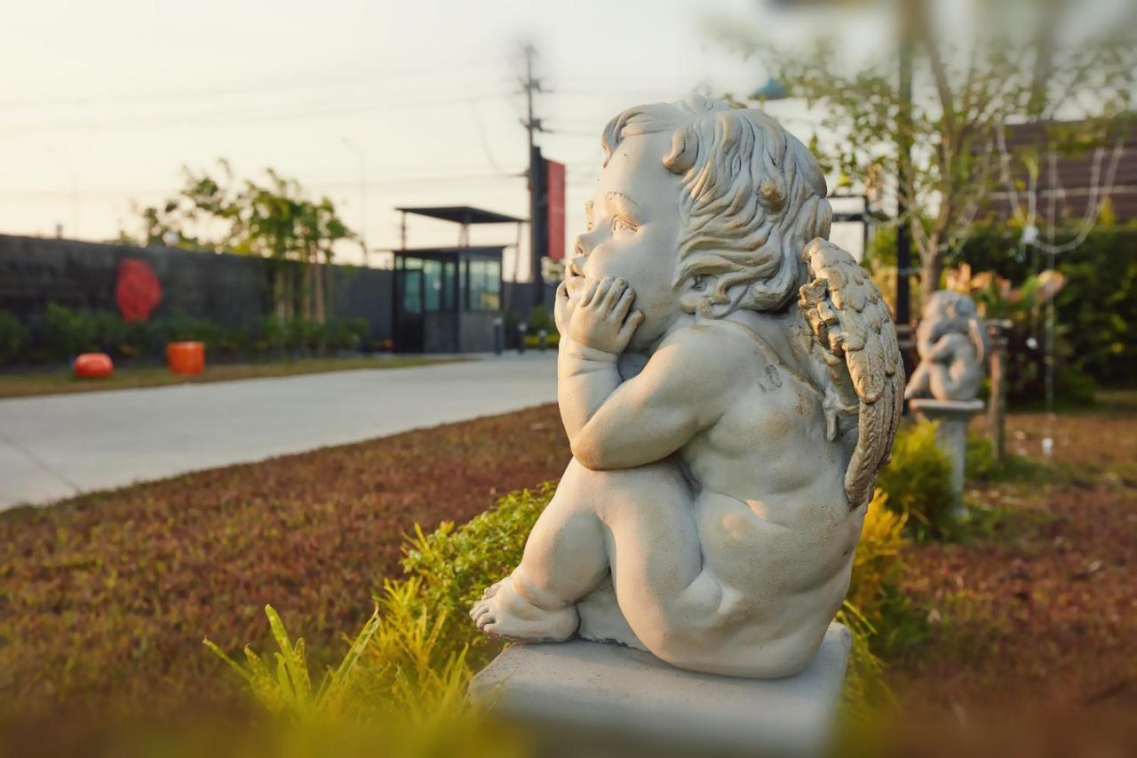 The Sun Resort Ratchaburi Dış mekan fotoğraf